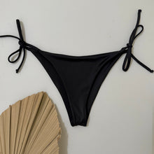 Load image into Gallery viewer, Grady Bottom - Black