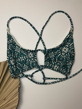 Load image into Gallery viewer, Skye Top - Select Color