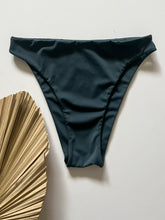 Load image into Gallery viewer, Dawson Bottom - Select Color