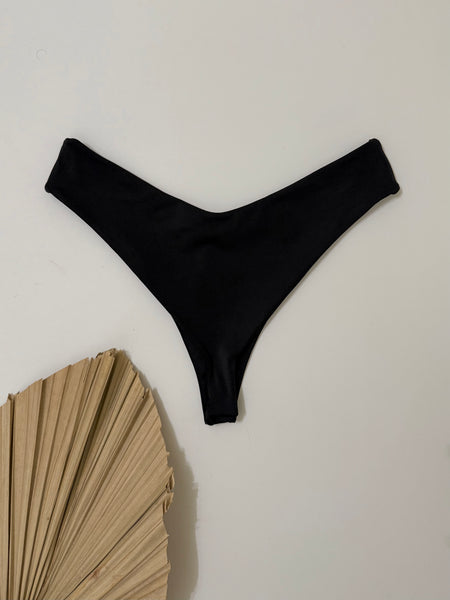 Maddyn Bottom - Black