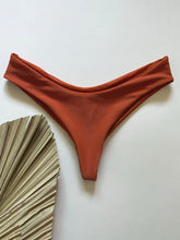 Load image into Gallery viewer, Maddyn Bottom- Copper Ribbed- S
